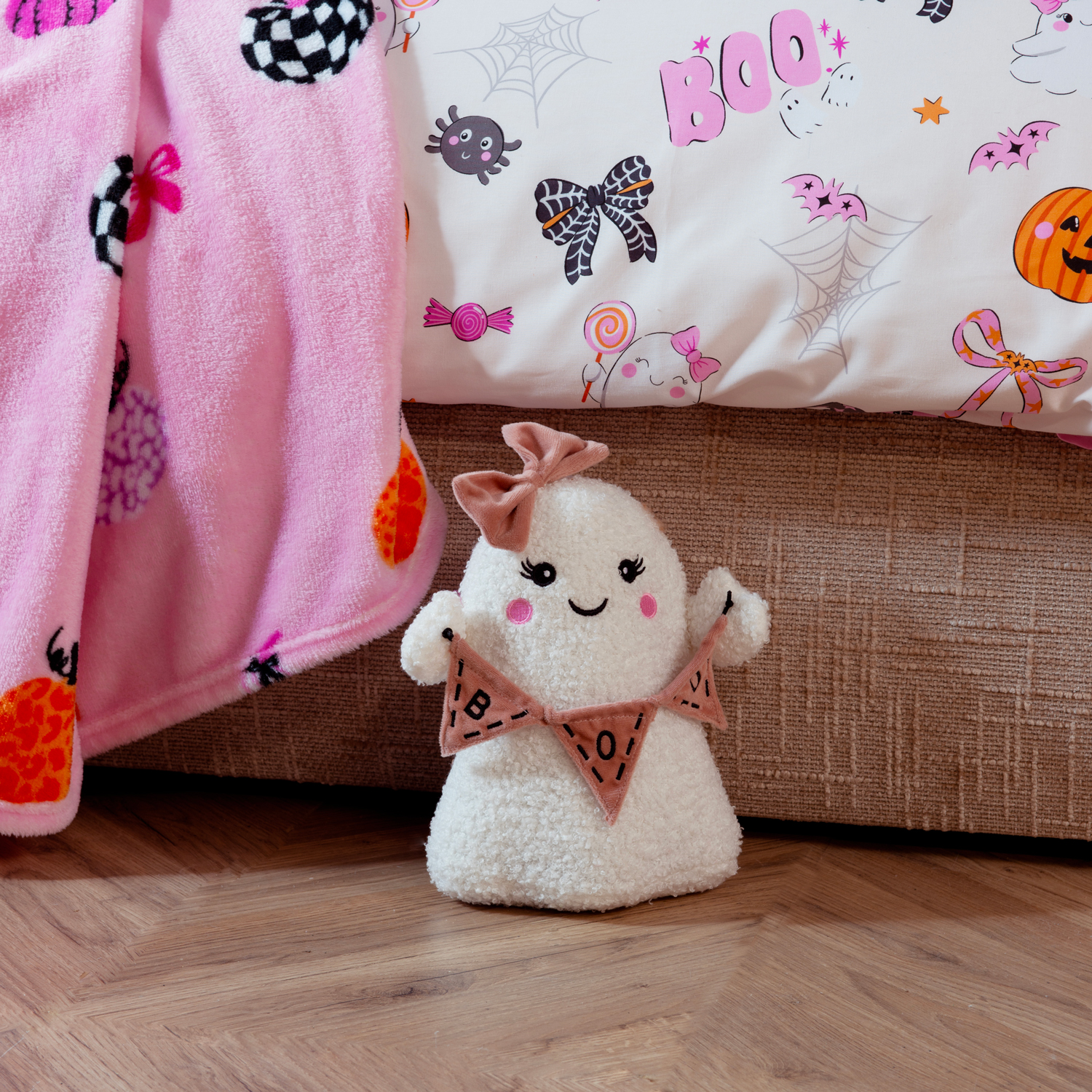 Boo Ghost Doorstop Image 2