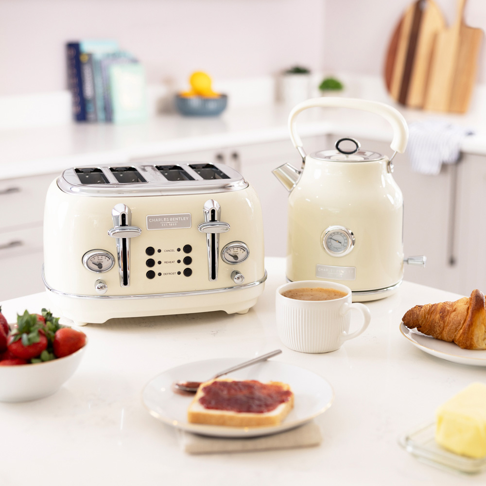 Charles Bentley Cream and Chrome 4 Slice Toaster Image 5