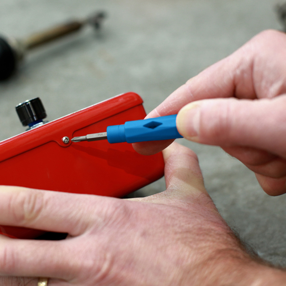 Laser Ratchet 18 Piece Screwdriver Set Image 7