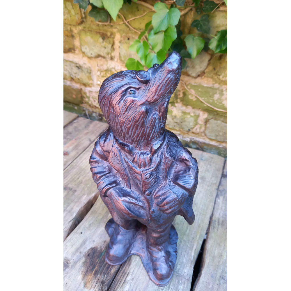 Inspirational Gifting 4 Piece Wind in the Willows Polystone Resin Garden Ornament Set Image 7