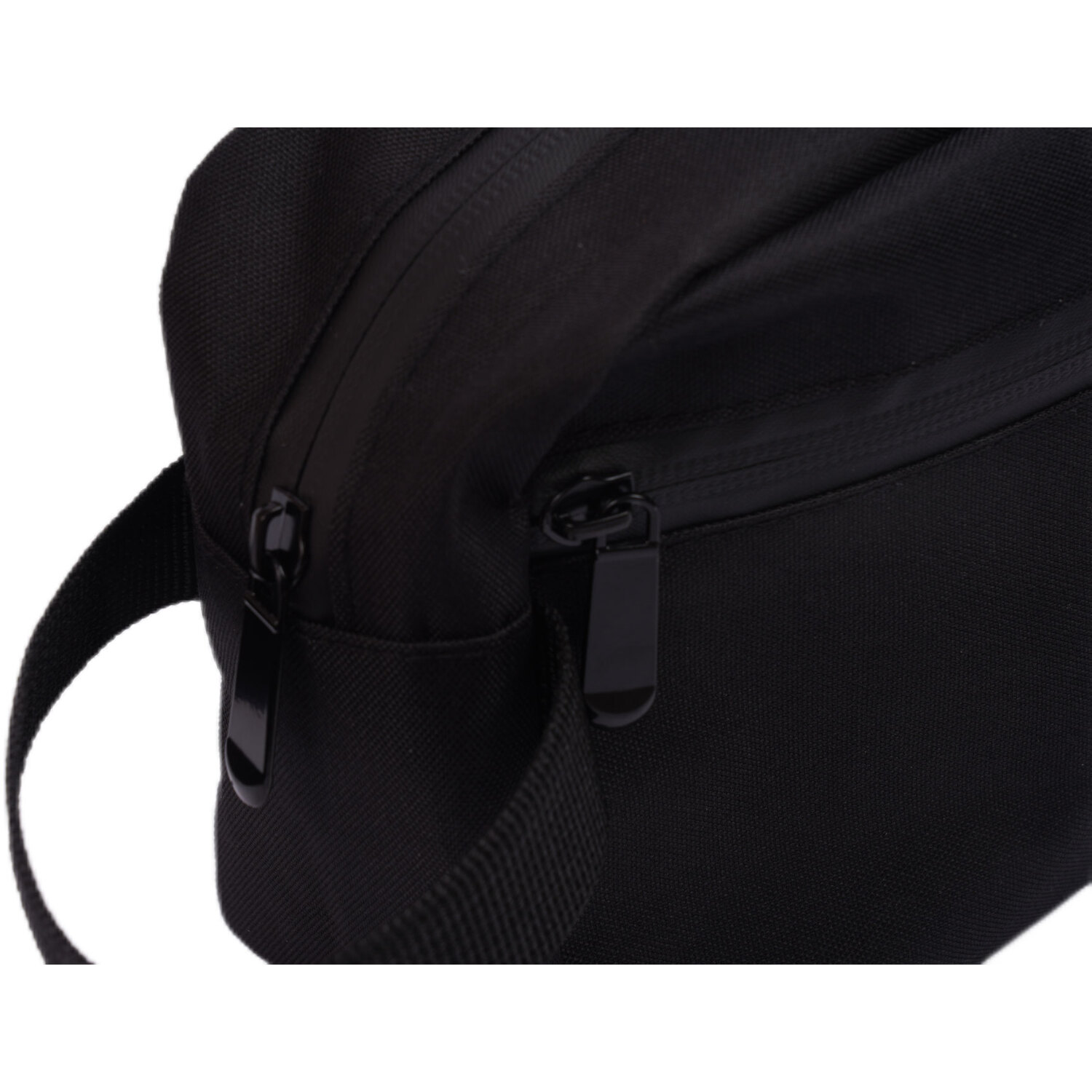 Mens Toiletry Bag Black Image 3