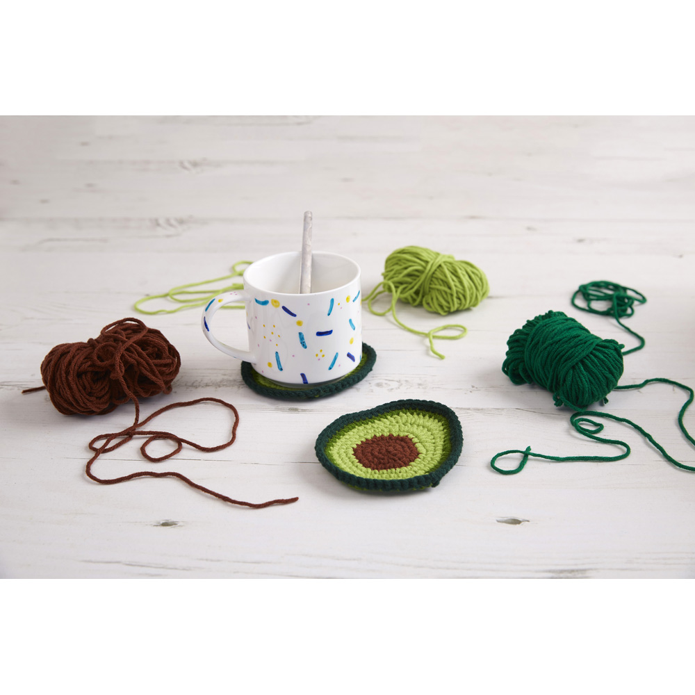 Simply Make Avocad Coaster Crochet Craft Kit Image 3