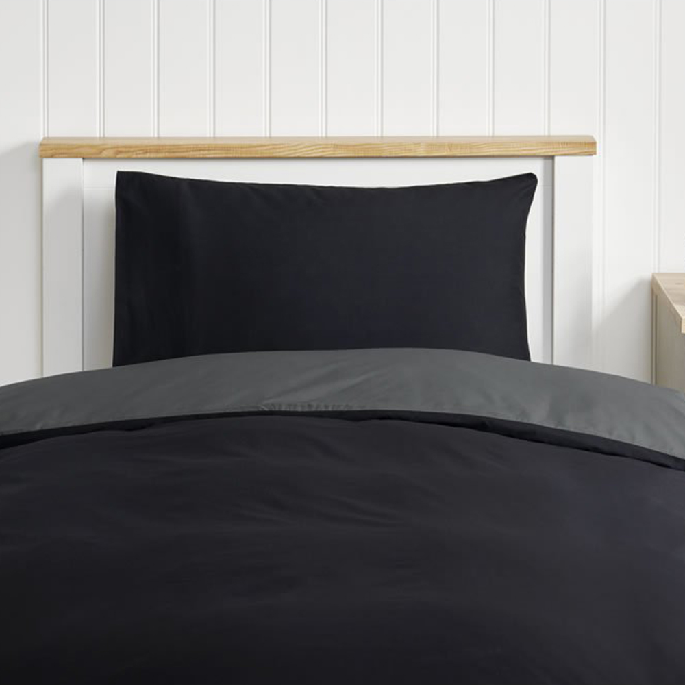 Wilko Single Black and Charcoal 144 Thread Count Reversible Duvet Set Image 3