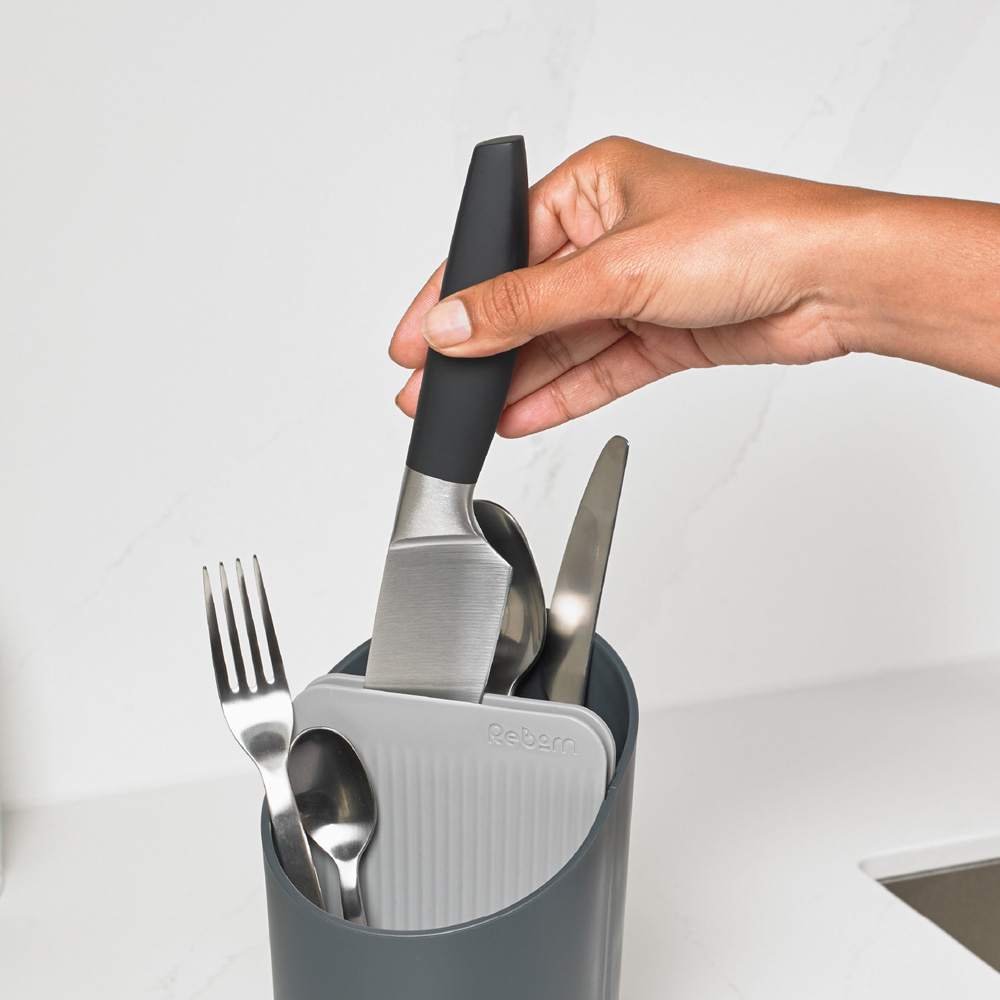 ReBorn Dark Grey Compact Plastic Cutlery Drainer with Knife Safety Slot Image 7