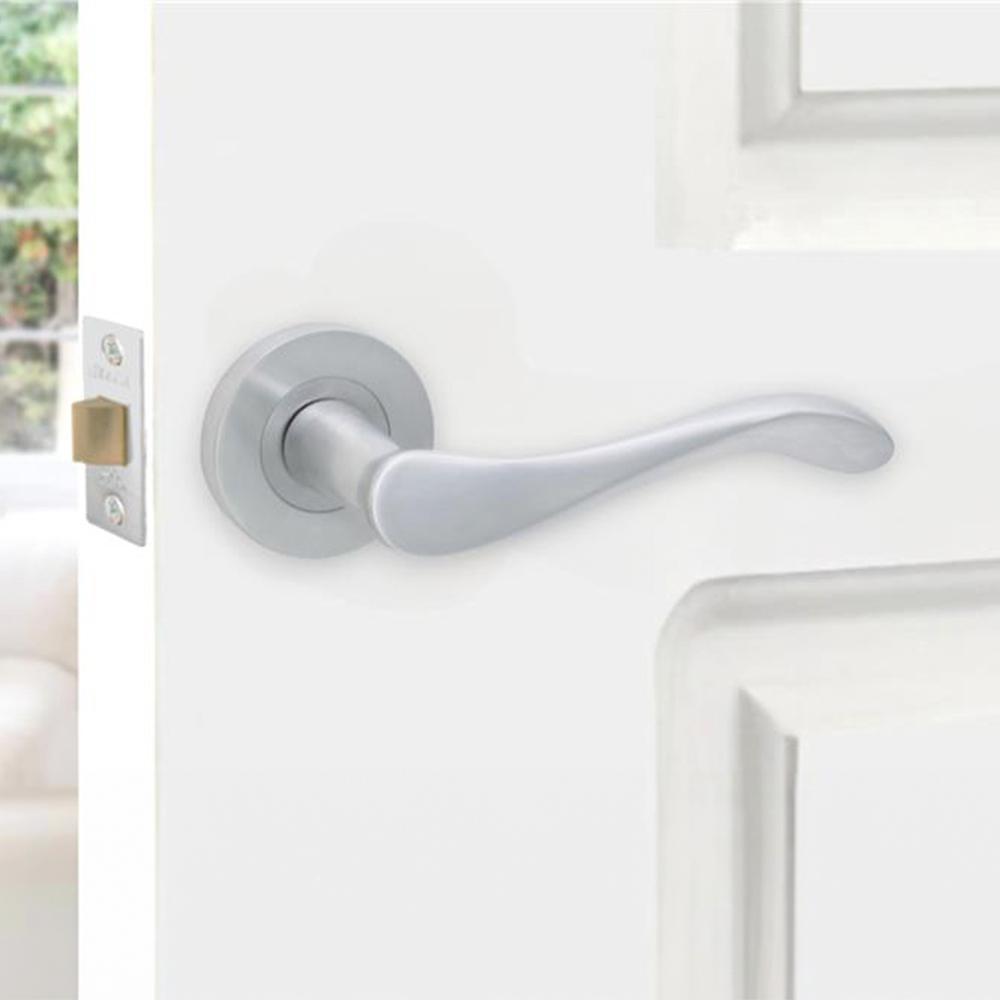 Spira Brass Rosalie Satin Chrome Lever Door Handle 2 Pack Image 2