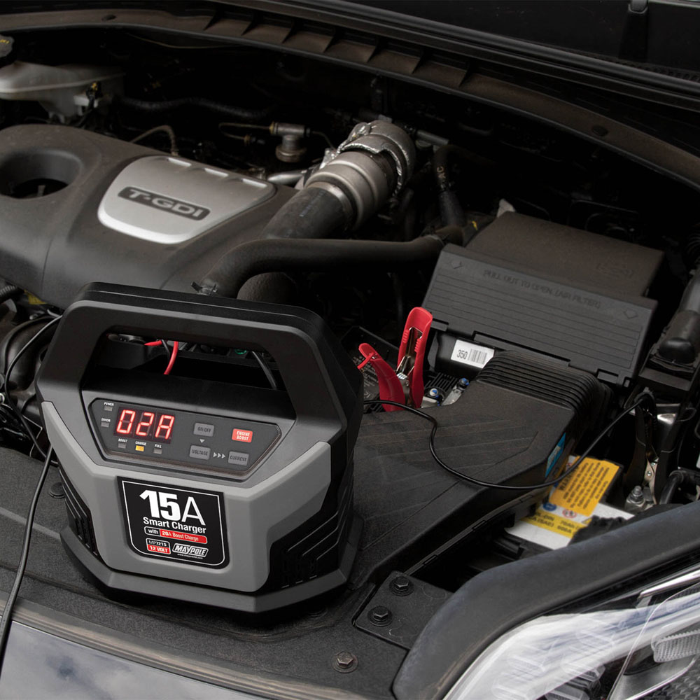 Maypole 12V 15A Battery Charger with 20A Boost Charge Image 6