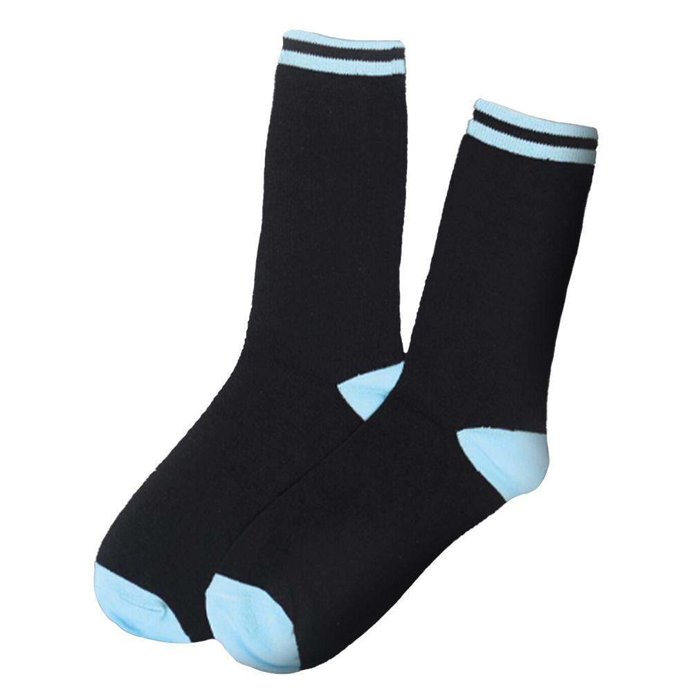 Dove Men+Care Daily Care Body Wash & Socks Gift Set Image 4