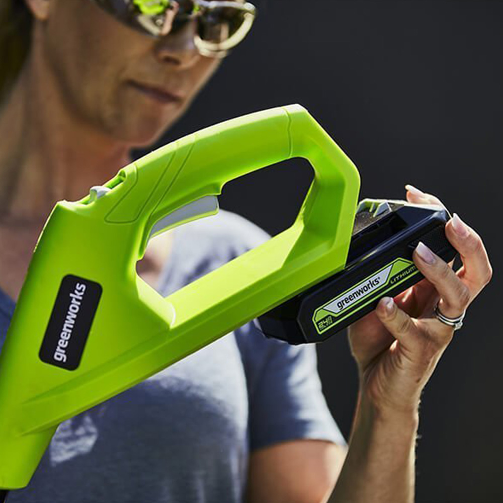 Greenworks 2AH 24V Battery and Charger Kit Image 2