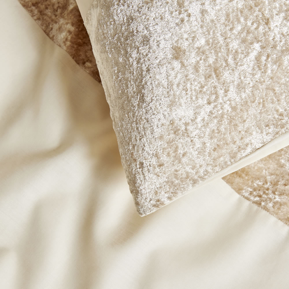 Wilko Crushed Velvet Effect Gold Easy Care King Size Duvet Set Wilko
