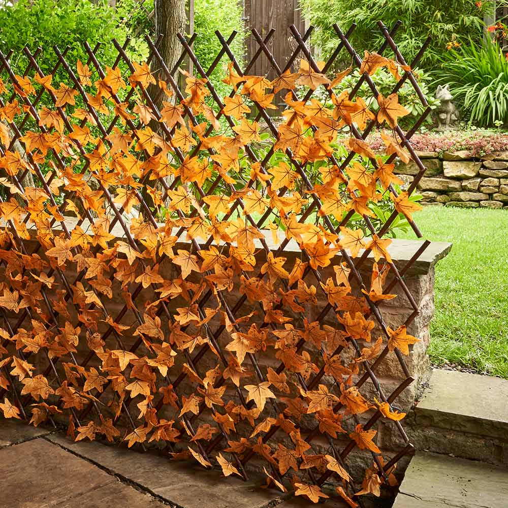 Wilko Expanding Artificial Maple Leaf Trellis 2m x 1m Image 5