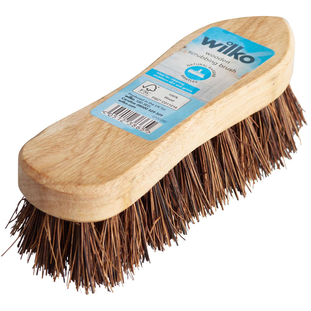 Wilko Stiff Bassine Wooden Scrubbing Brush Image 1