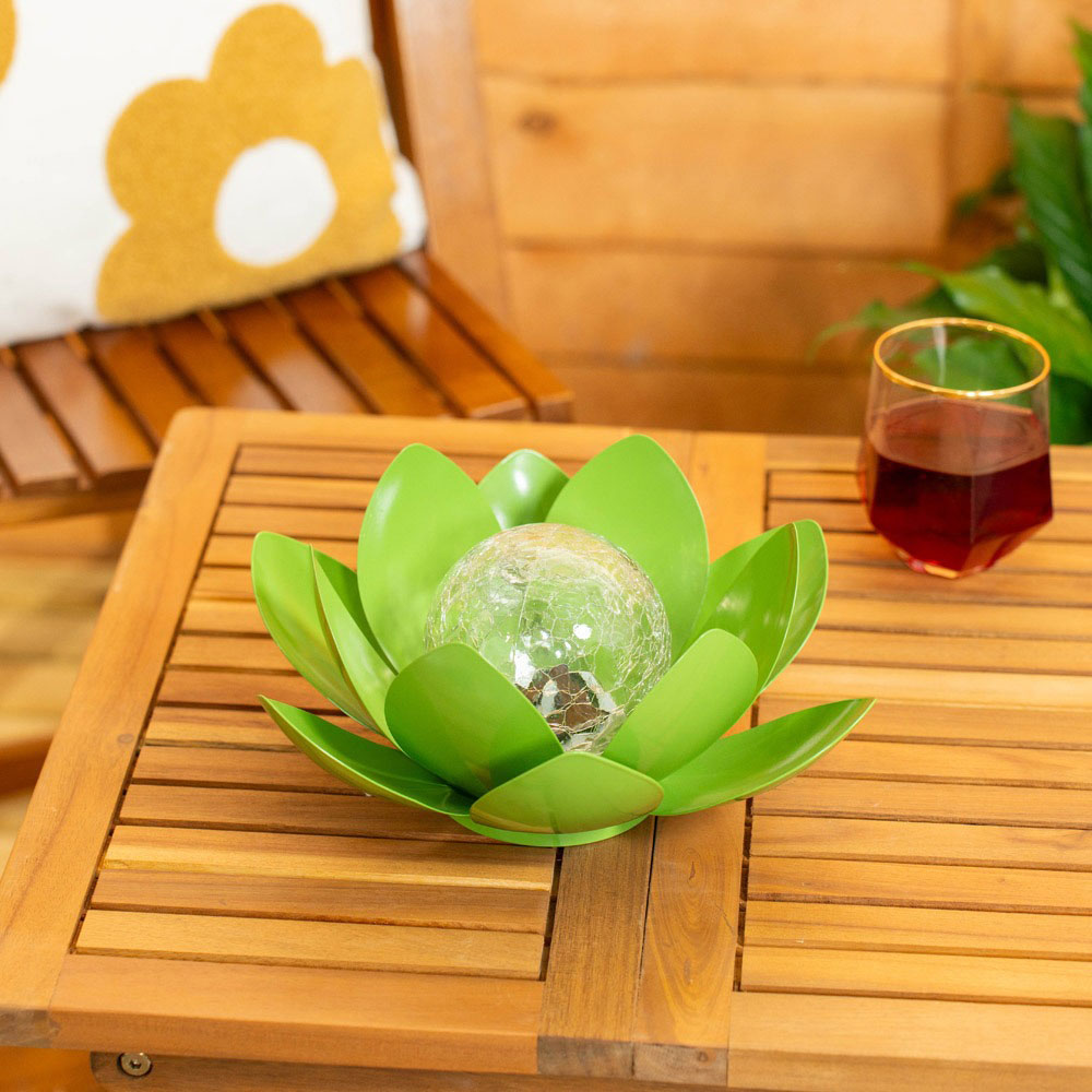 ValueLights Waterlily Green Lotus Flower Solar Powered Outdoor Decoration Garden Light Image 3