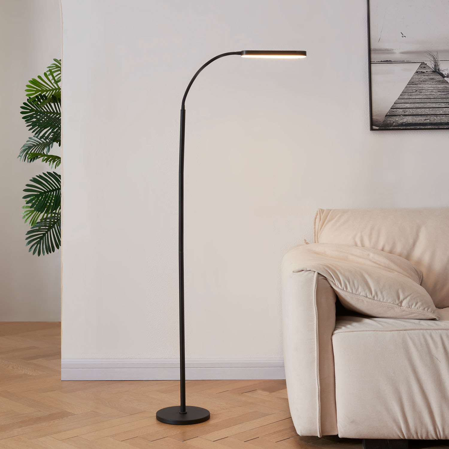 Floor LED Lamp - Black Image 3