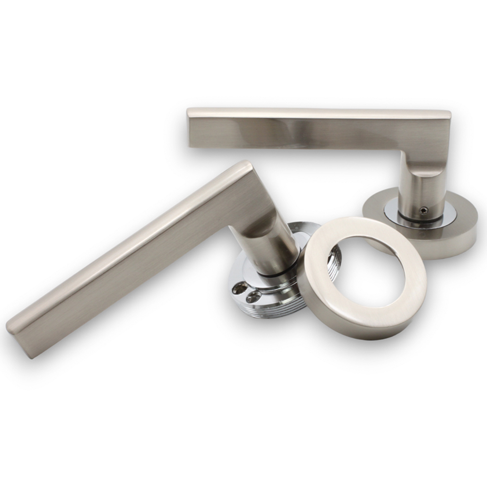 Spira Brass Drox Dual Tone Lever Door Handle 2 Pack Image 3