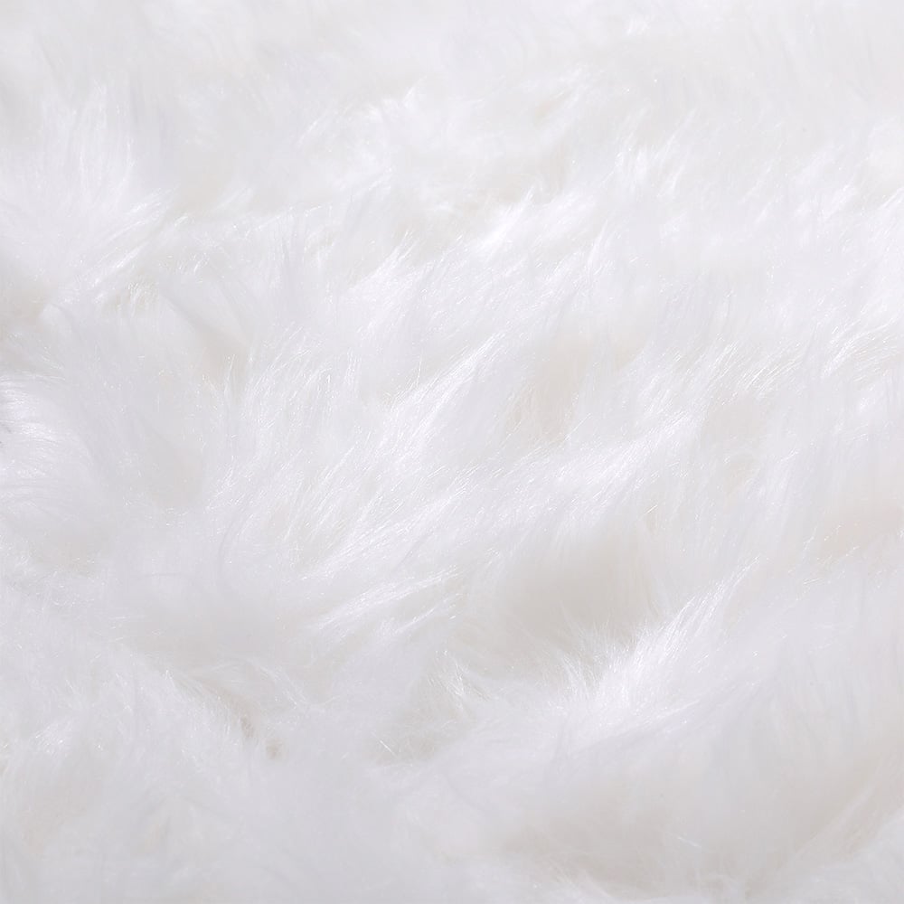 Christmas Tree Skirt Image 4