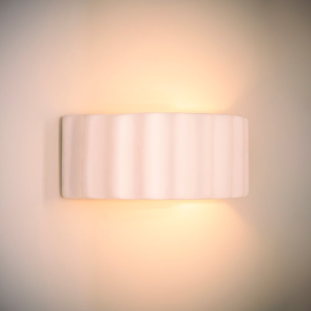 ValueLights Pablo Paint Me Plain Ribbed Ceramic Flush Wall Light with Bulb Image 6