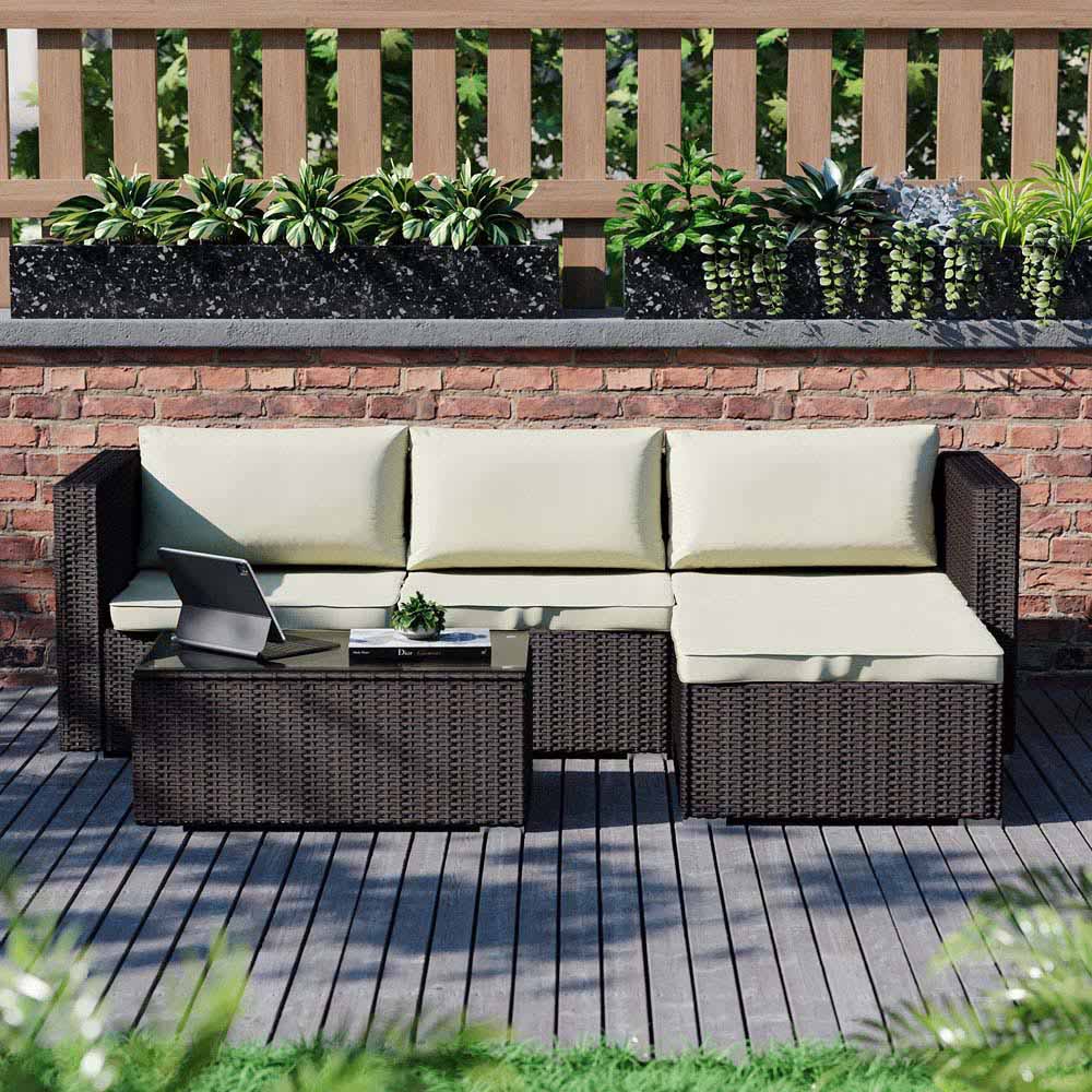 Garden Vida Hampton 4 Seater Brown Rattan Corner Lounge Set Image 3