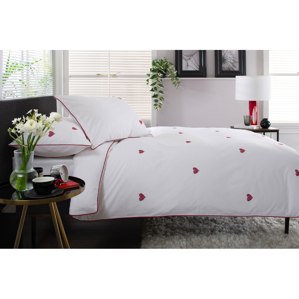 The Lyndon Company Filigree Hearts King Size White Duvet Set Image 2