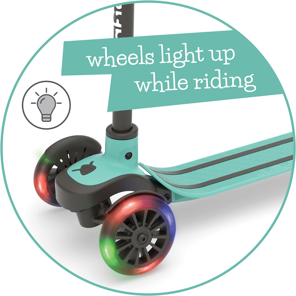 Chillafish Scotti Glow Mint Lean-to-Steer Scooter with LED Wheels Image 6