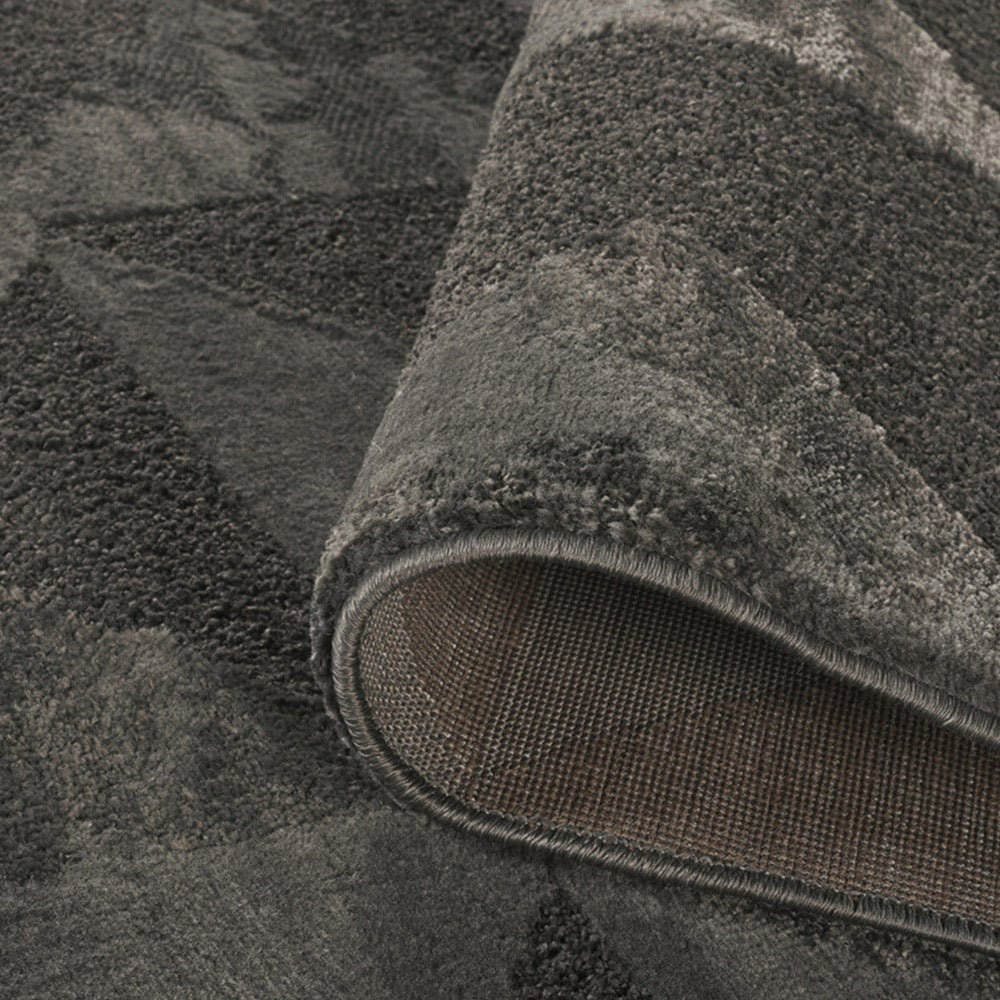Desire Rugs Hamilton Dark Grey Geometric Triangle Mosaic Rug 60 x 220cm Image 4