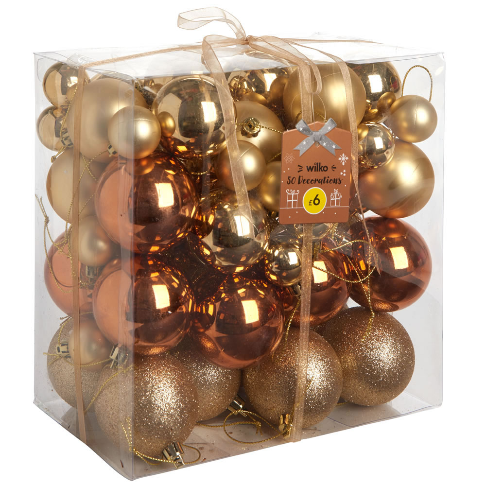 Wilko 50 pack Country Christmas Mixed Baubles Wilko
