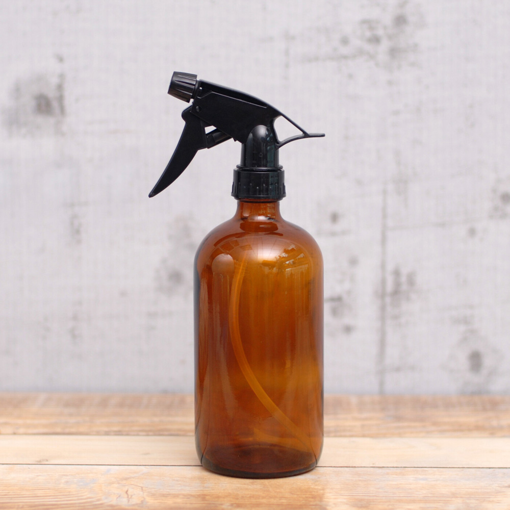 Glass Spray Bottle Amber Bamboo Image 3