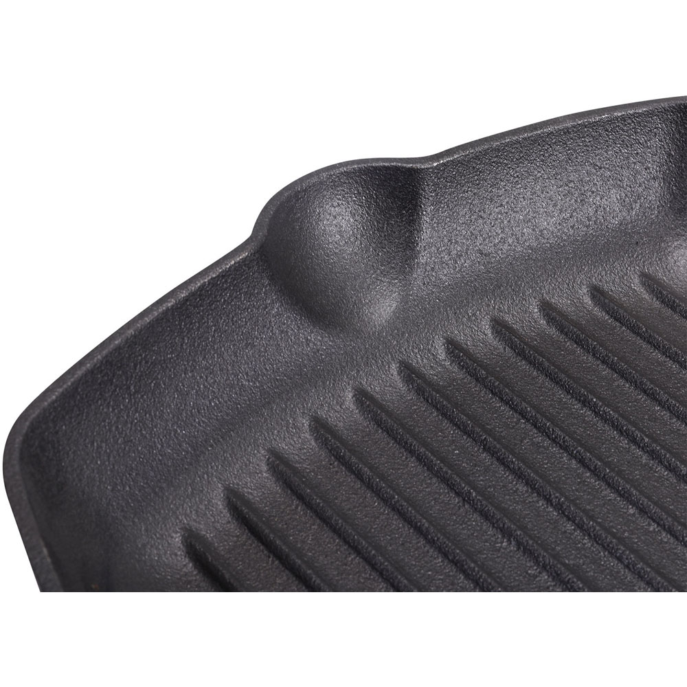 Living and Home Cast Iron Square Griddle Pan with Spouts Image 3