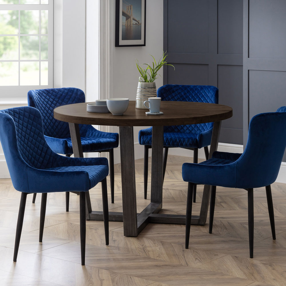 Julian Bowen Brooklyn 4 Seater Round Table Dark Oak Image 1