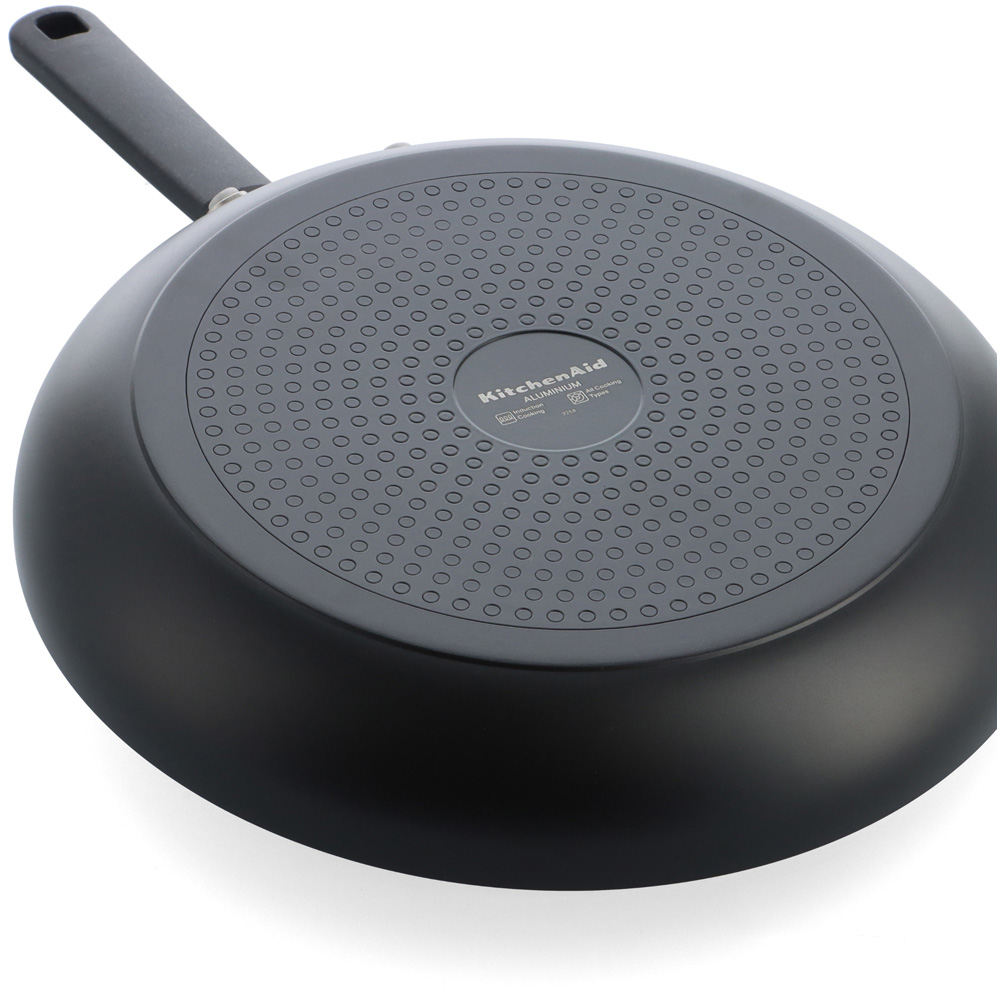 KitchenAid 28cm Matte Black Coloured Aluminium Frypan Image 4