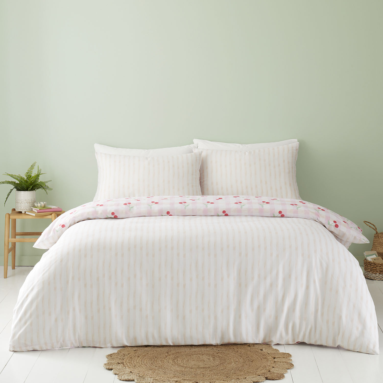 Cherries Gingham Duvet Set - Pink / King Image 2