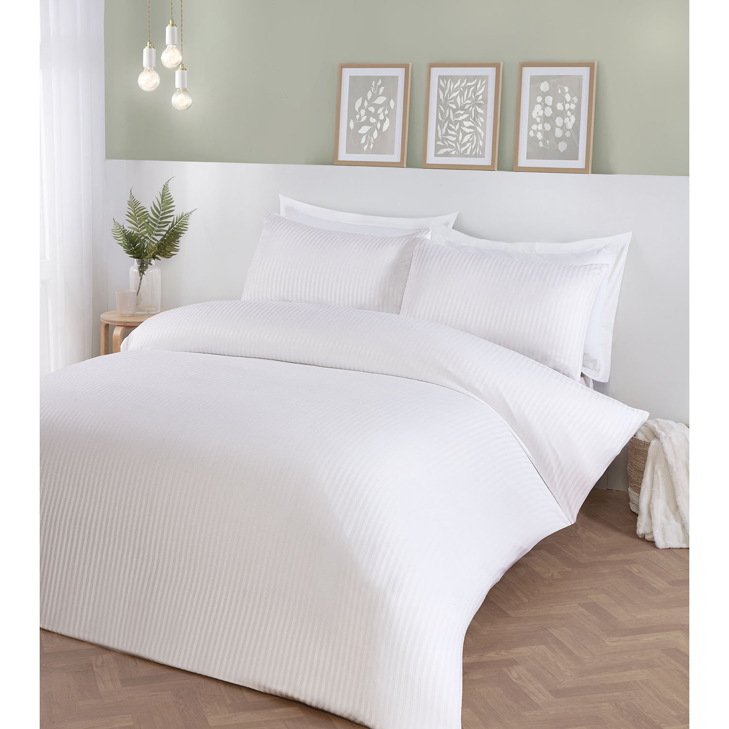Pimlico Satin Stripe Duvet Set - White / King Image 2