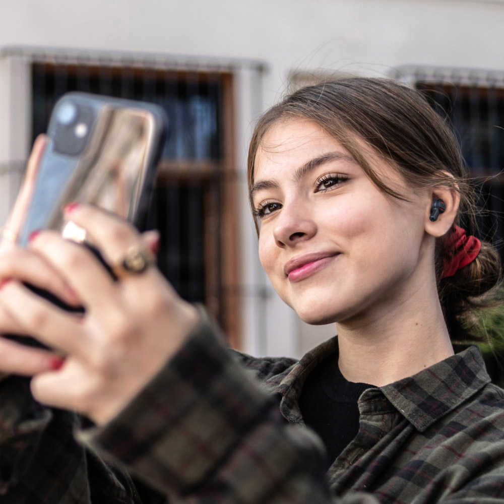 JVC XX Black Bluetooth Wireless Earphones Image 6