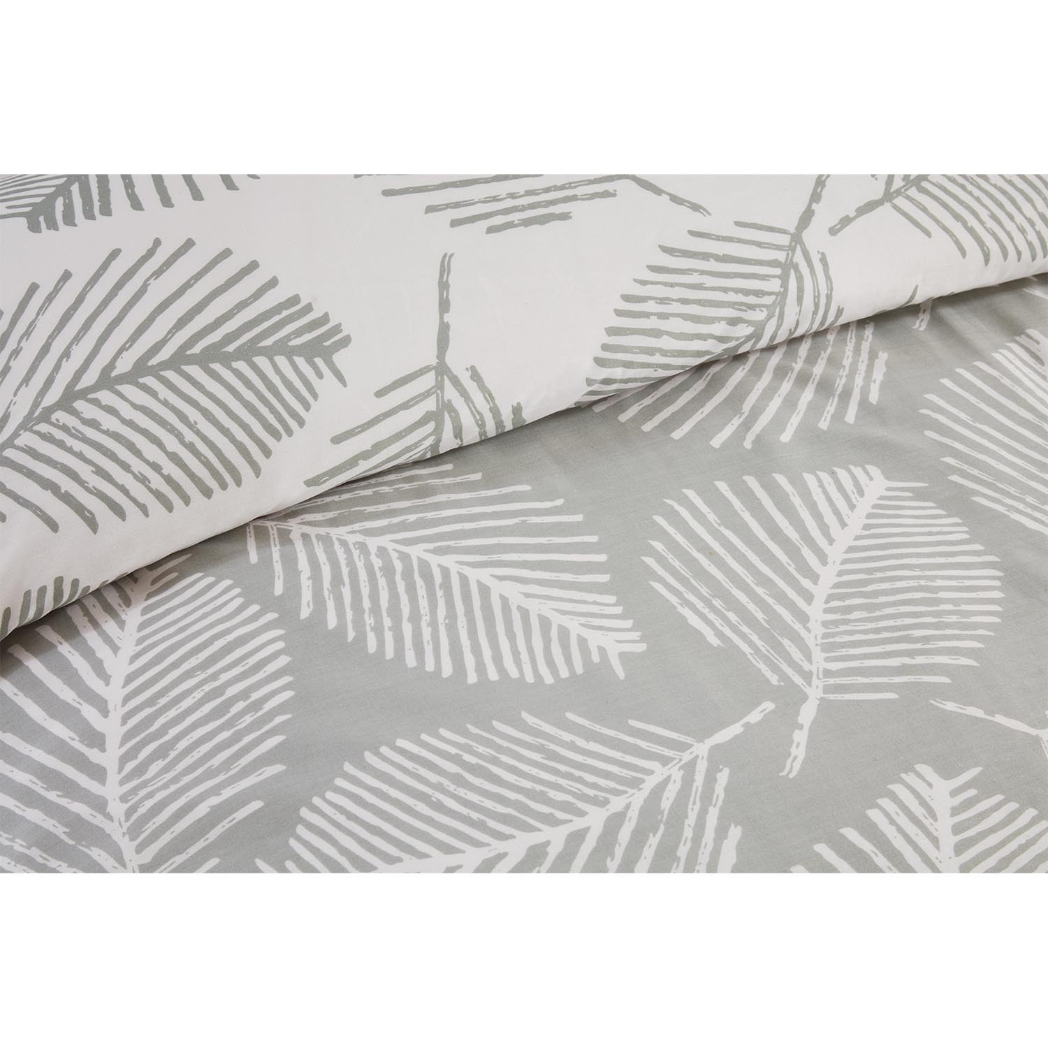 Falling Leaves Duvet Cover and Pillowcase Set - Green and White / Single Image 4
