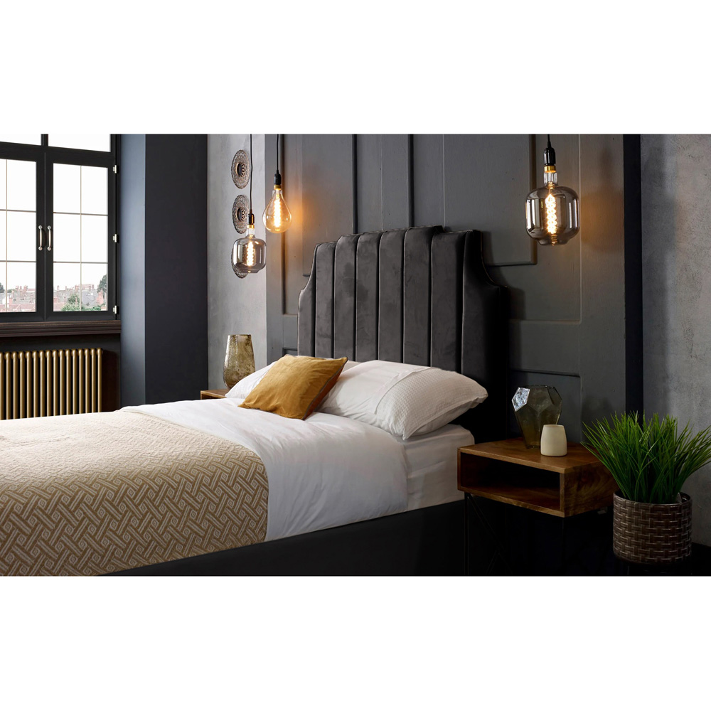 Eleganza Home Nelson Double Black Plush Velvet Bed Frame with Headboard Image 4