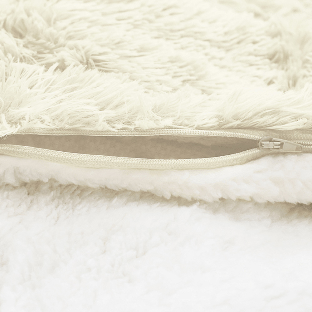 Velosso Alaska King Size Cream Faux Fur Duvet Set Image 3