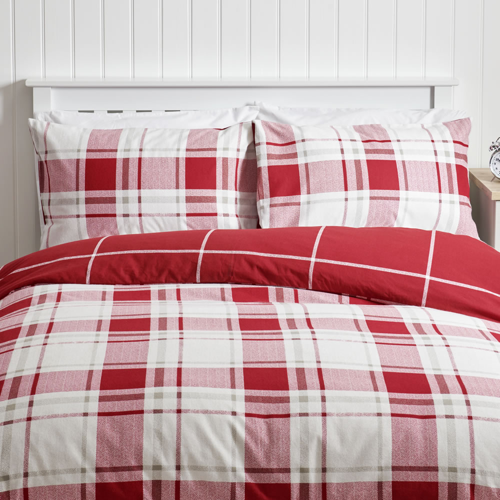Wilko 100% Brushed Cotton Red Check Double Duvet Set Image 1