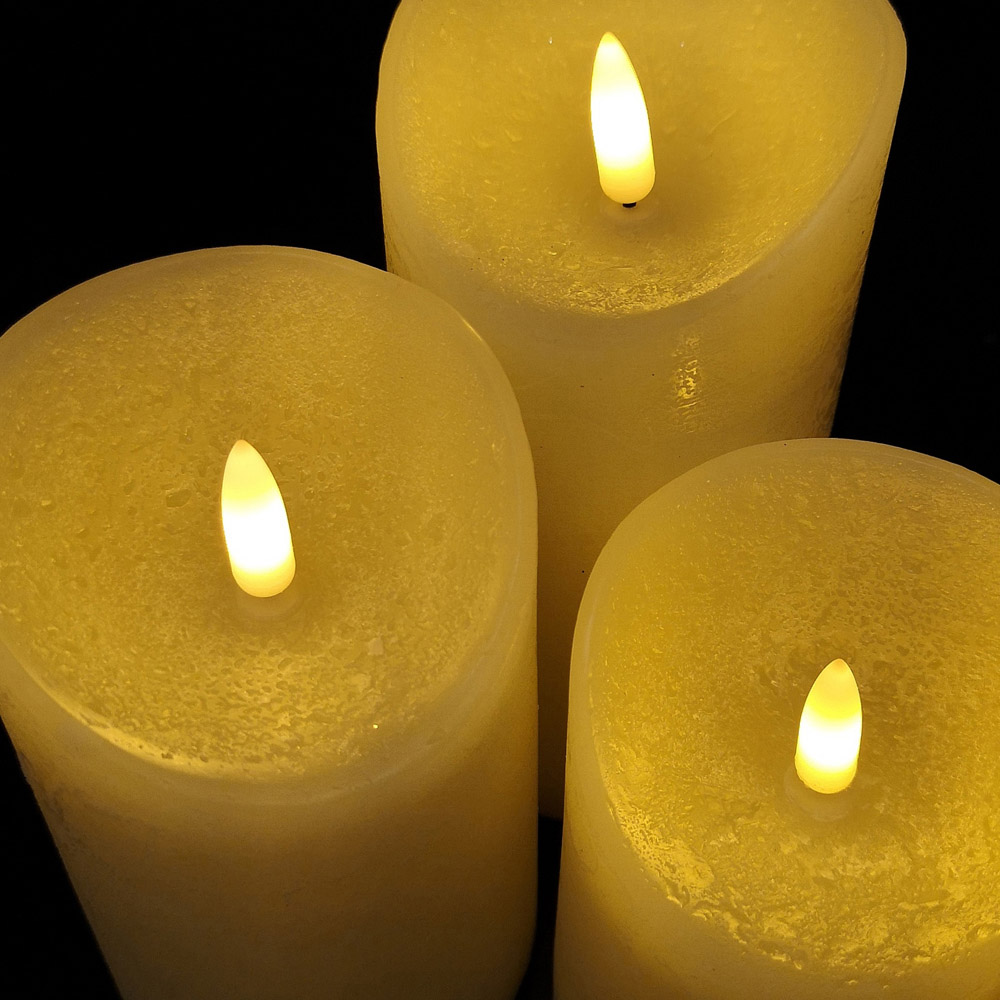 Samuel Alexander Flickering 3 Piece LED Christmas Candle Set with Timer Image 3