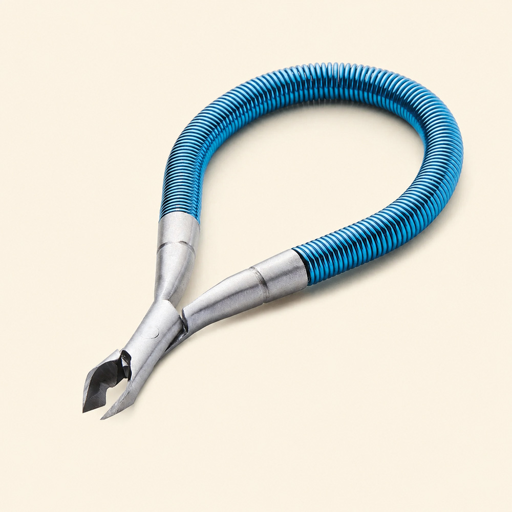 Avilo Easy Grip Spring Cuticle Trimmer Image 3