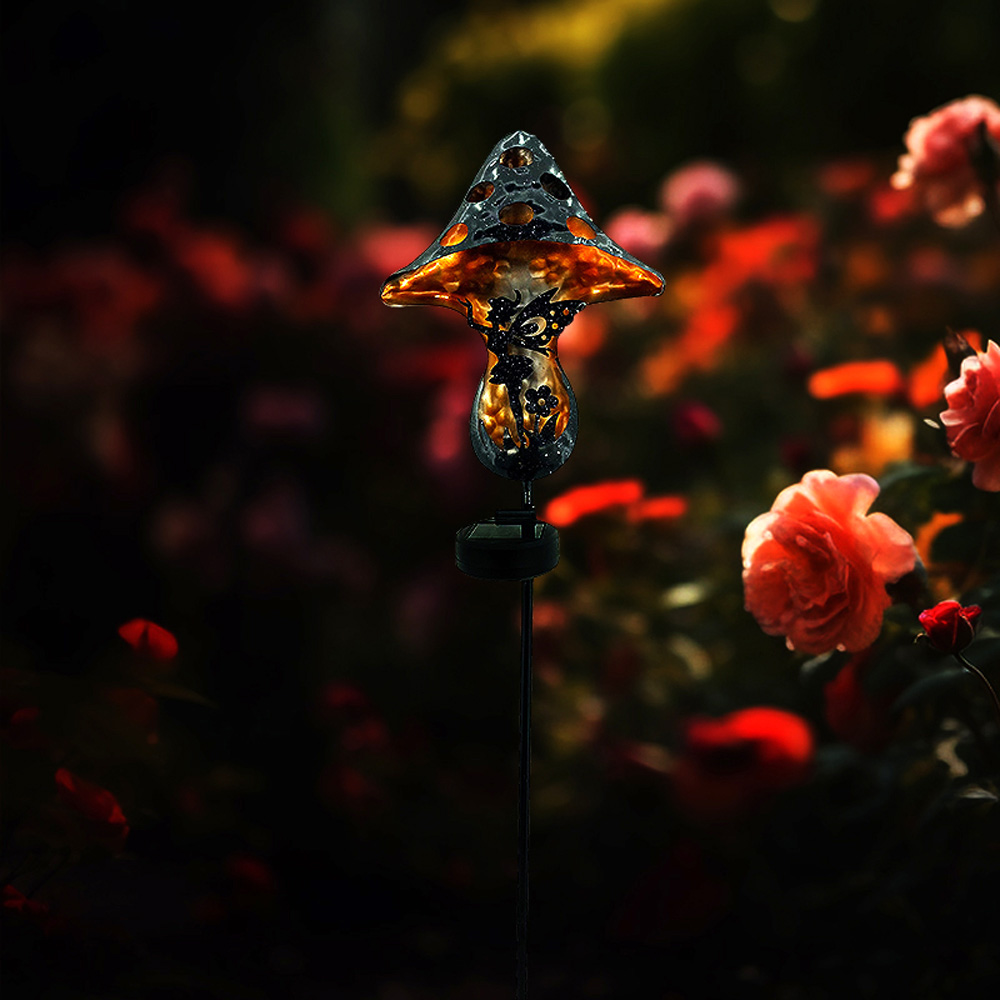 Avilo Solar Fairy in a Mushroom Garden Ornament Image 4