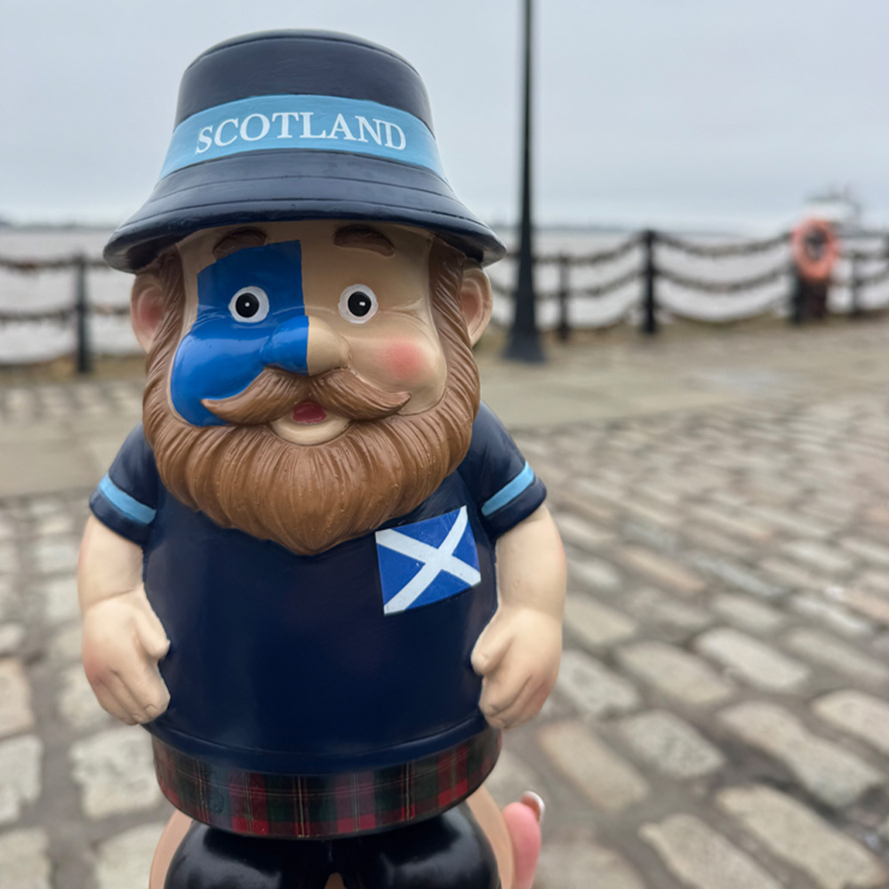 Homark Scotland Garden Gnome Image 3