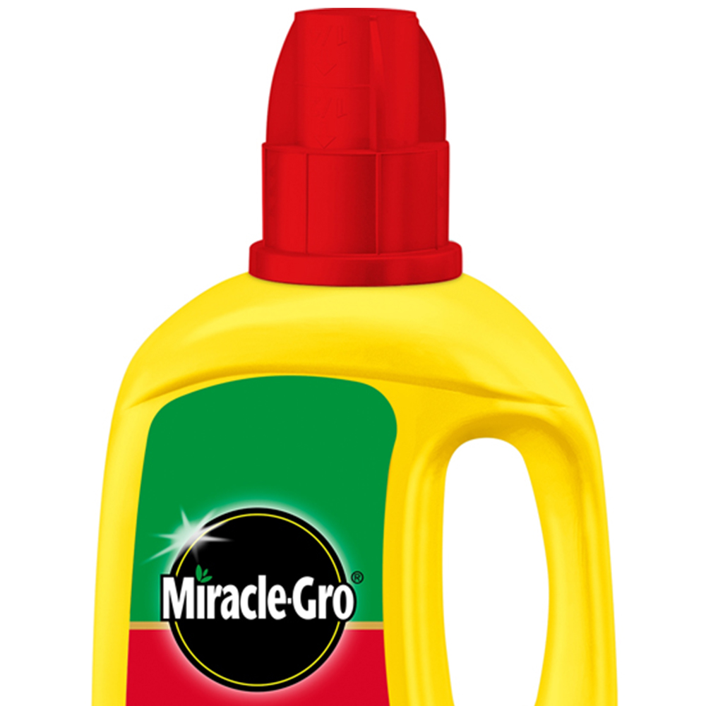 Miracle-Gro Rose and Shrub Concentrated Liquid Plant Food 800ml Image 2