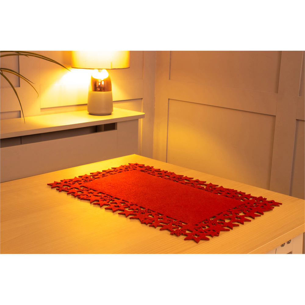St Helens Red Felt Table Mat 30 x 45cm 2 Pack Image 2