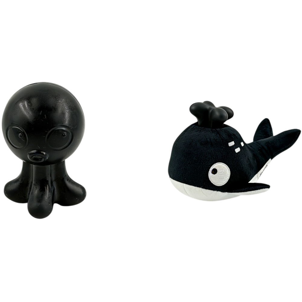 2 in 1 Fish Friends Dog Toy Black Image 3
