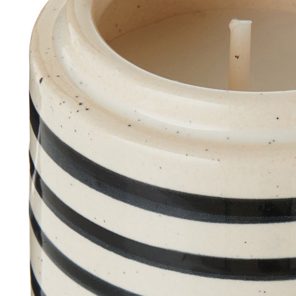 Single Wilko Ceramic Candle Pot with Lid in Assorted styles Image 6