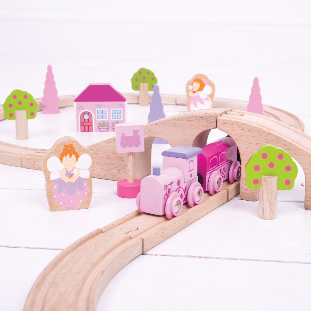 Bigjigs Rail Fairy Figure of Eight Set Image 2