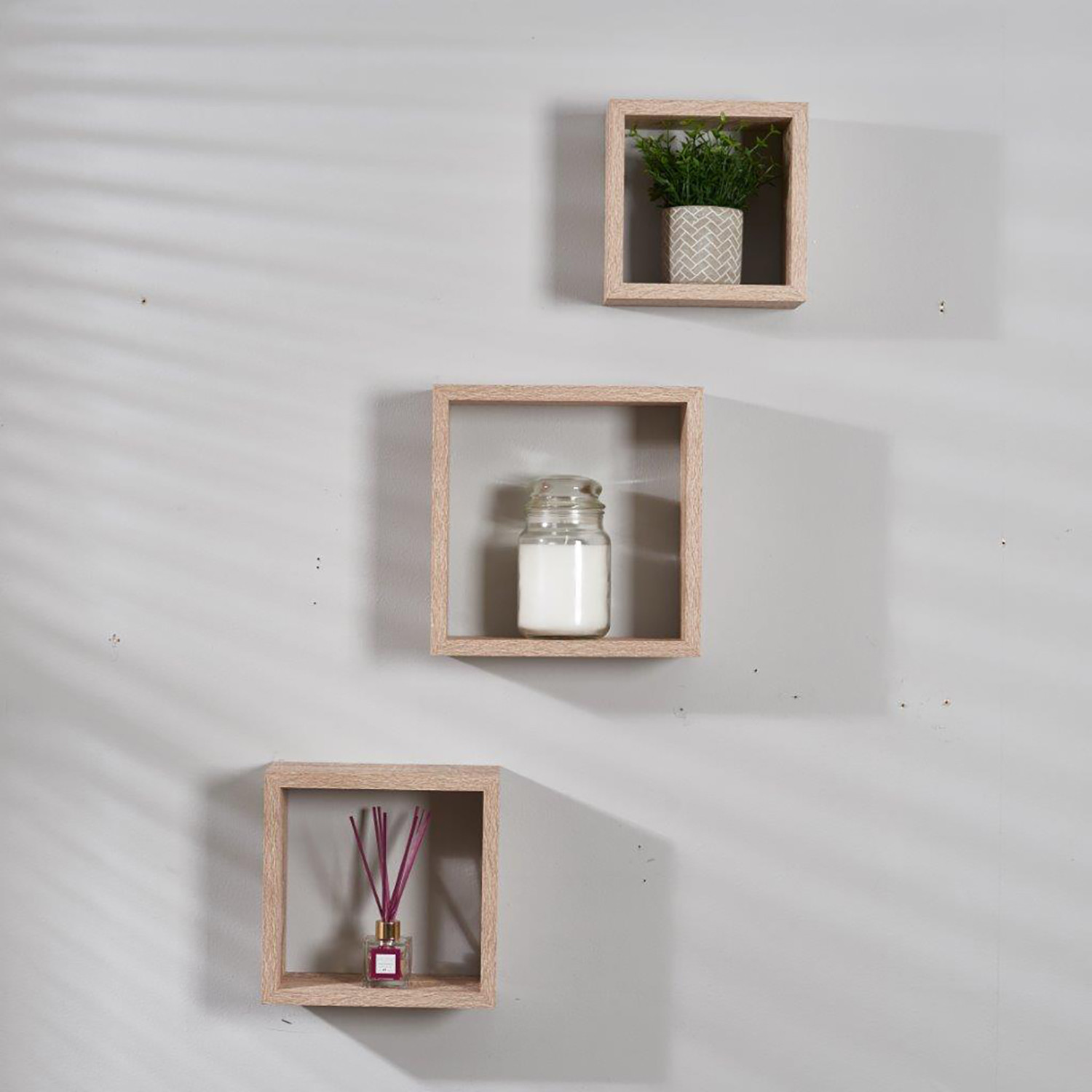 Oak Wall Mounted Cubes 3 Pack Image 1