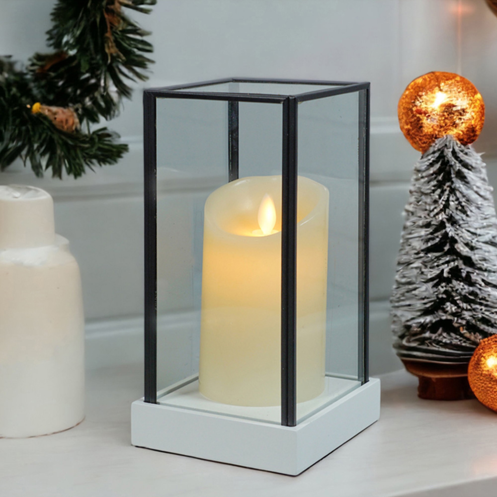 Xmas Haus Hurricane Medium Glass Candle Holder with LED Candle Image 2