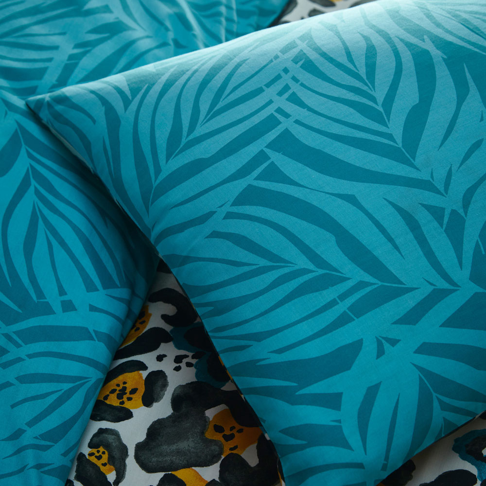 furn. Ayanna Double Teal Duvet Set Image 3