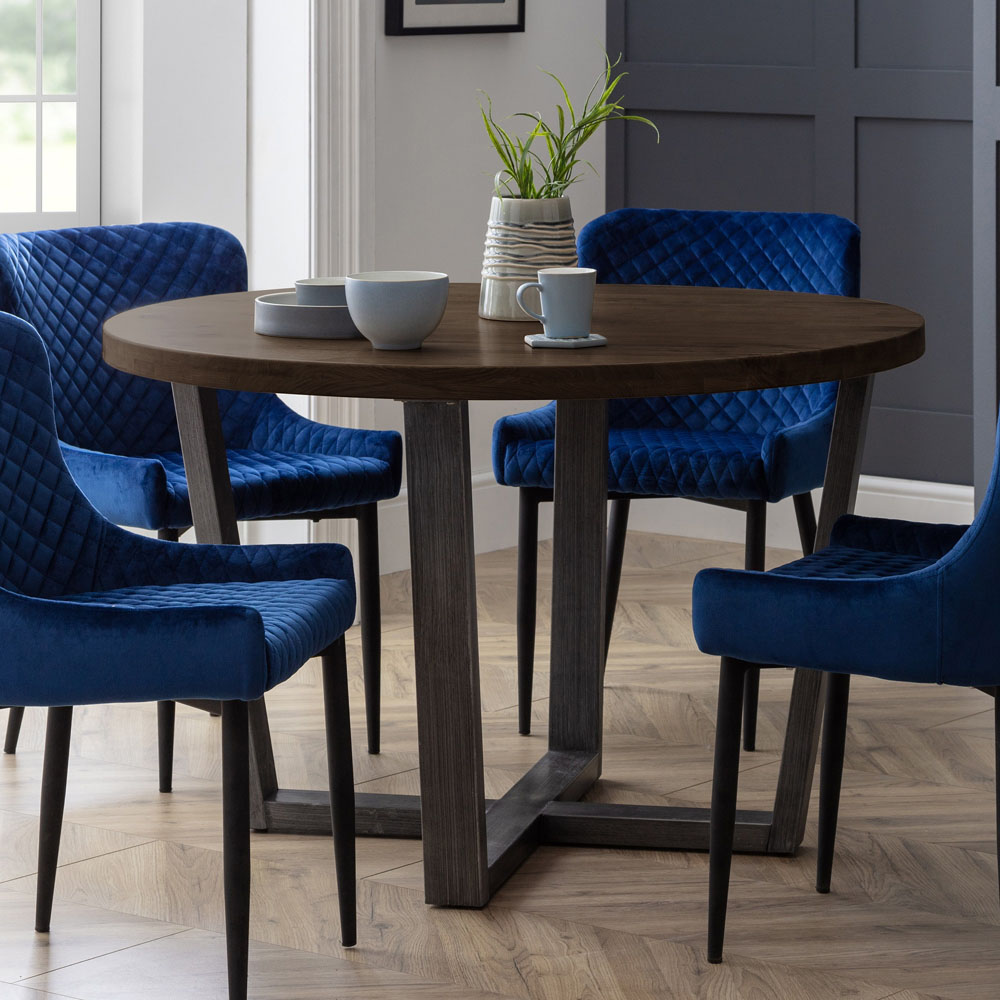 Julian Bowen Brooklyn 4 Seater Round Table Dark Oak Image 3