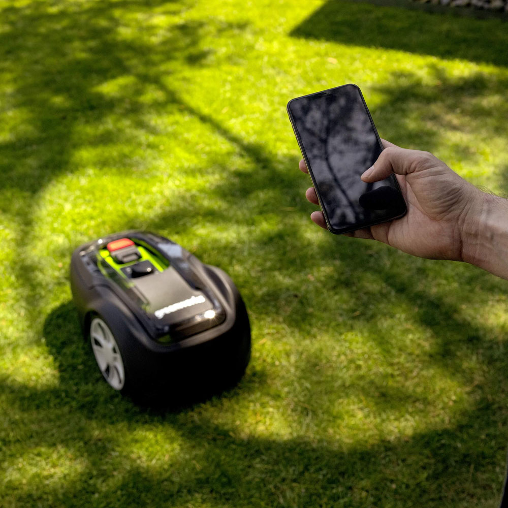 Greenworks Compact Robotic Lawnmower Image 3